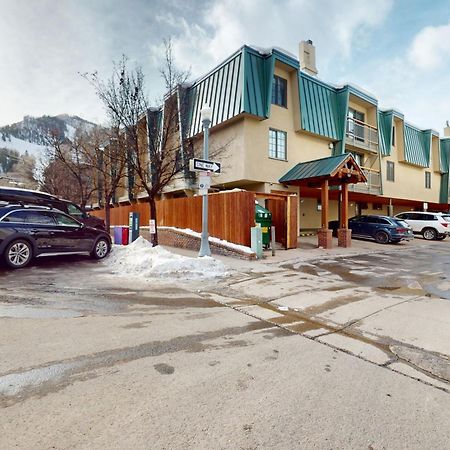 Downtown Beauties Villa Аспън Екстериор снимка